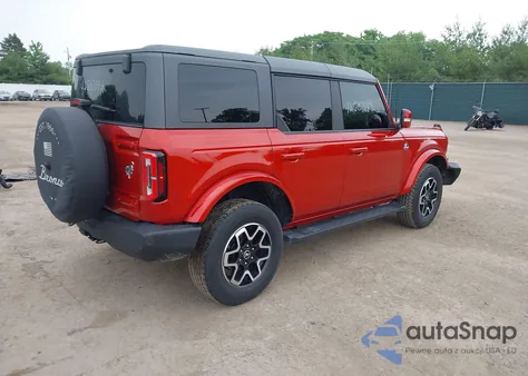 2022 Ford Bronco Outer Banks z USA, uszkodzony, nr VIN 1FMEE5DP7NLB42889